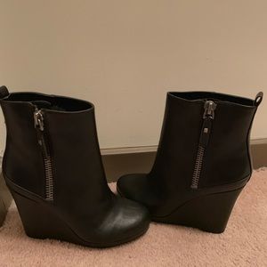 NWB Nine West Hart N Solo Wedge Booties Size 8.5